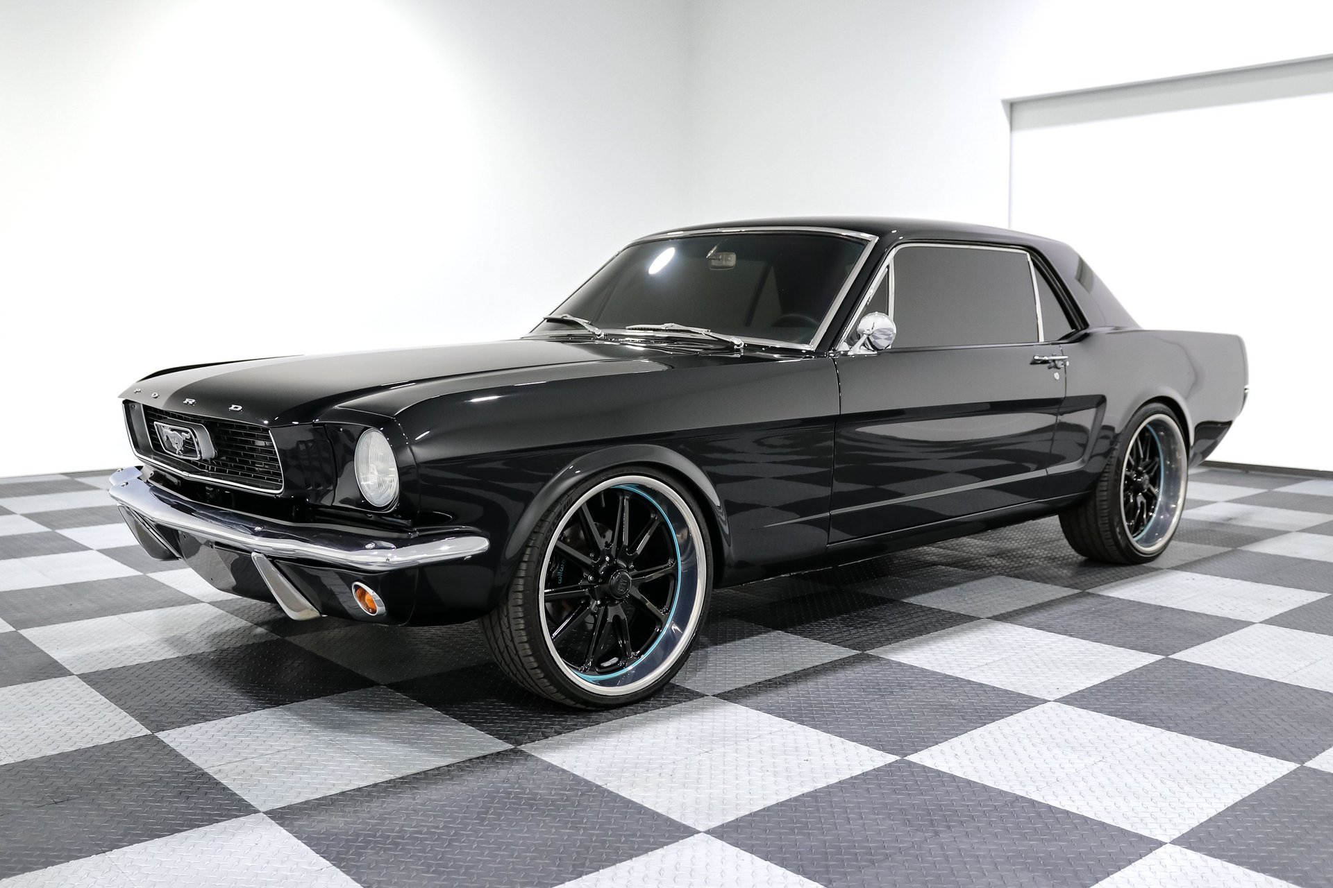 1966-ford-mustang-ez17qvqr