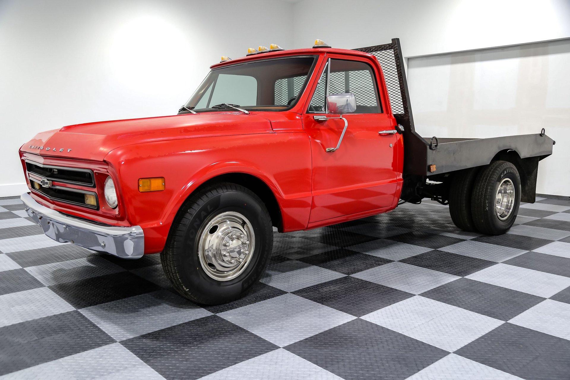 1968-chevrolet-c30-jhlumjwt
